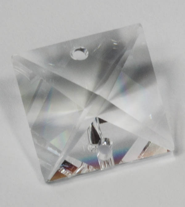 62 Stück Kristall Glas Oktagons Quadrat 14mm 2-Loch 30% PbO Bleikristall